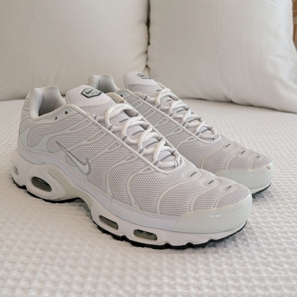 Nike Other - NIKE Mens Tn Air Max Plus White Athletic Sneakers Workout Comfortable SIZE 10.5